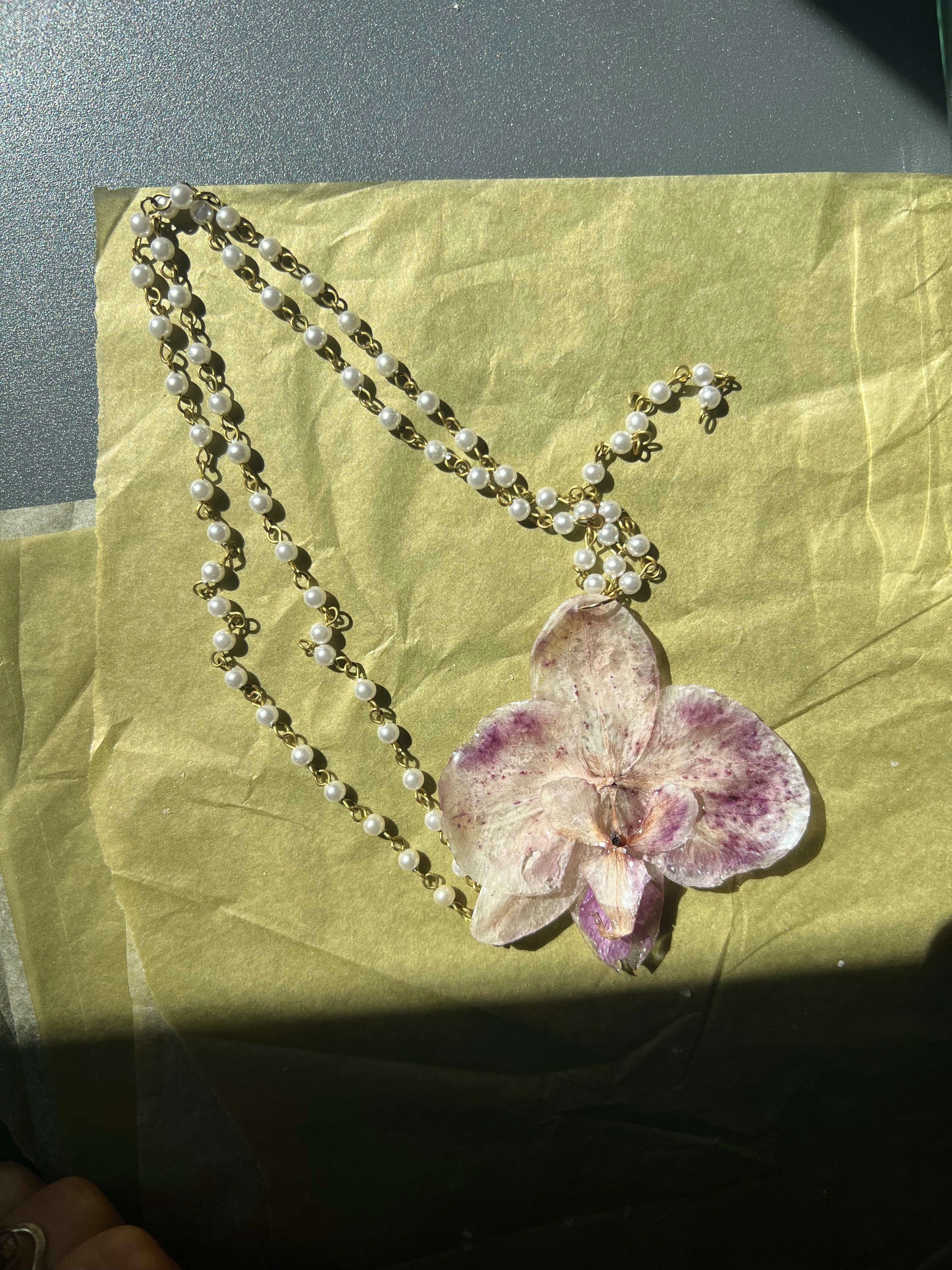 Orchid pearl Necklace